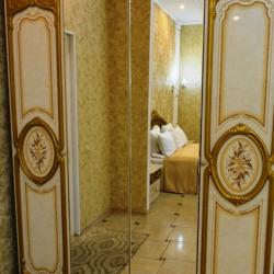 Номер люкс с 1 двуспальной кроватью