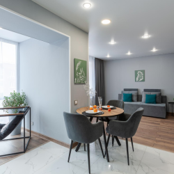 Апартаменты студия Мехзавод 1 квартал 69 с 2 двуспальными кроватями