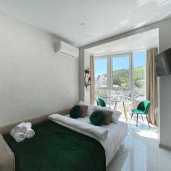 1-комнатные апартаменты студия Газовиков 3А/3