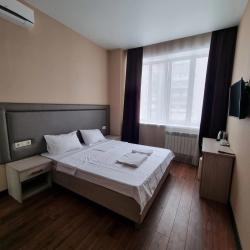 Номер стандарт с 1 двуспальной кроватью