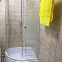 Номер стандарт улучшенный с 1 двуспальной кроватью