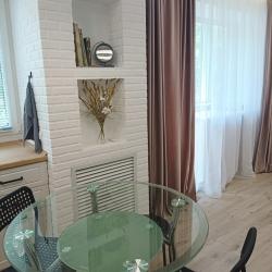 Фото Отель Квартира с дизайнерским ремонтом возле парка Машиностроителей