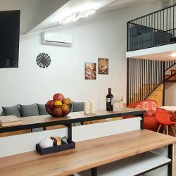 3-комнатные апартаменты студия г. Коломна, ул. Девичье поле, дом 10А, кв. 13 (мансарда)