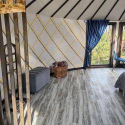 Фото Отель Hut house (Хат Хаус)