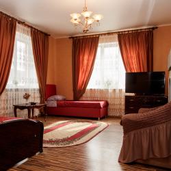 Комната комфорт с камином