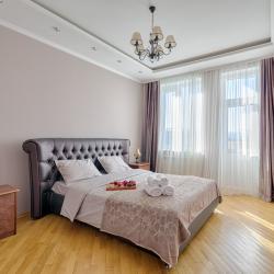 Фото Апартаменты на улице Ленинградская 49