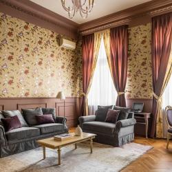 2-комнатный номер полулюкс с 1 двуспальной кроватью