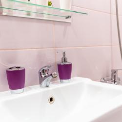 Фото Апартаменты на улице Героя Сарабеева В.И. 3