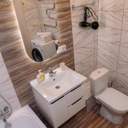 Фото Апартаменты на улице Летчика Захарова 16