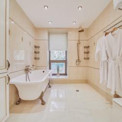 Вилла «Адиантум» с бассейном