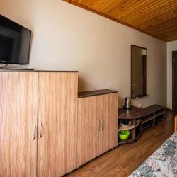 4-местная комната люкс с балконом №2