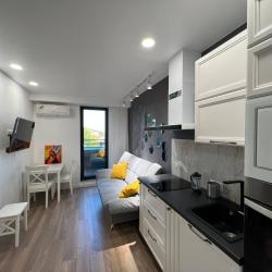 Апартаменты Comfort 40м2 с балконом и видом на море