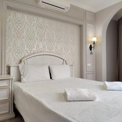 Фото Отель на три ночи на улице Несербская 14