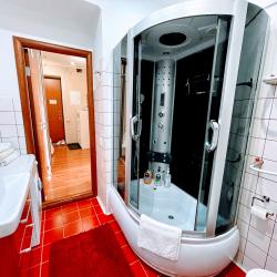 Фото Апартаменты на улице Николаева 5