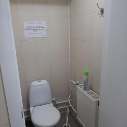 Кровать в 3-местном общем улучшенном номере