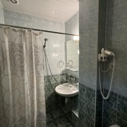Cтандарт с 1 двуспальной кроватью Молодёжный (без балкона)