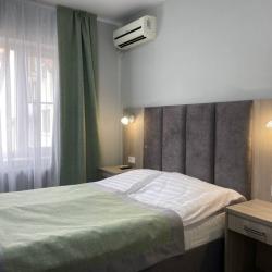 Номер стандарт с 1 двуспальной кроватью