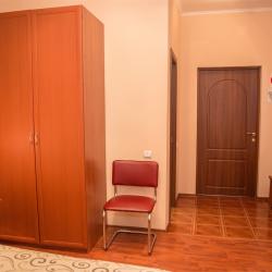 Номер стандарт с 1 двуспальной кроватью