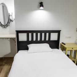 Фото Отель Brick Walls (Брик Уоллс)