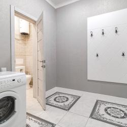 Фото Отель Вершина-ПВ на улице Камзина 41/3