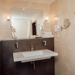 Номер стандарт с 1 двуспальной кроватью