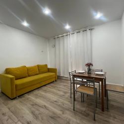 Фото Отель Стильная 1-к квартира в центре города