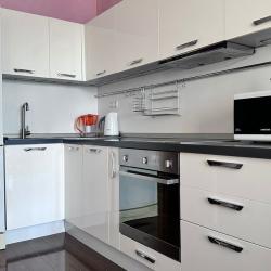 Фото Отель Elhome (ЭльХоум) на улице Пятая просека 95