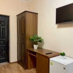 Комната стандарт с 1 двуспальной кроватью и балконом