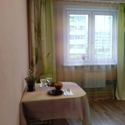 Фото Апартаменты на улице Еловая 8