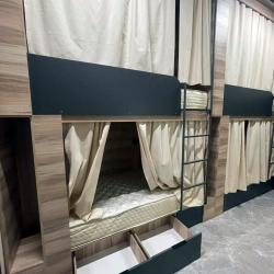 Кровать в 18-местном общем номере