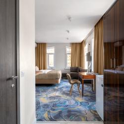 1-комнатные апартаменты студия для 3 гостей в V Hotel