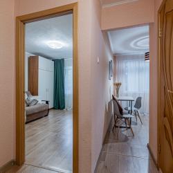 Фото Апартаменты Гранат на улице Академика Бардина 12
