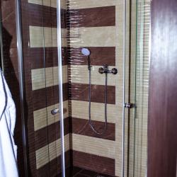 Номер люкс улучшенный с 1 двуспальной кроватью