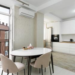 Фото Апартаменты СуткиРу на улице Кленовая Роща 8