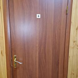 Номер стандарт с 1 двуспальной кроватью №8