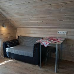 Фото Апартаменты мансарда на улице Бондарева 58а