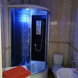 Фото Апартаменты на улице Университетская Набережная 60