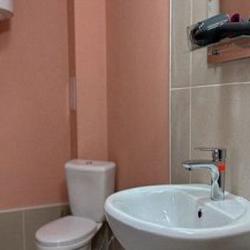 Номер стандарт с 1 двуспальной кроватью