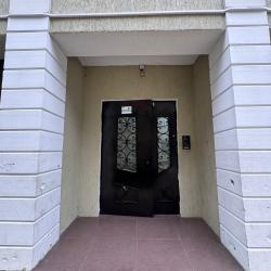 Фото Апартаменты на улице Кутаисская 1