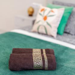 Фото Апартаменты на улице Николая Баженова 2а