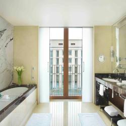 Four Seasons Hotel Moscow (Фо Сизонс) — a08f14050e8a270214628bf53d7ba2c4