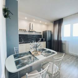 Фото Отель CrystalRentals (КристалРенталс) на улице Николая Зелинского