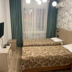 Номер эконом с 2 односпальными кроватями (без окна)
