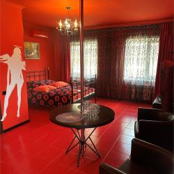 3-местный номер стандарт Red Room