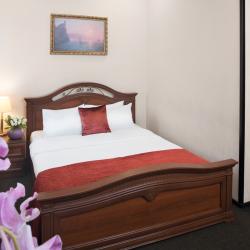 Номер стандарт с 1 двуспальной кроватью