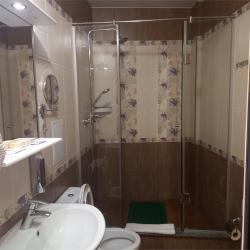 Номер комфорт улучшенный с балконом и видом на море 4 или 5 этаж