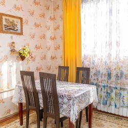 Фото Апартаменты на улице Мукана Тулебаева 80/50