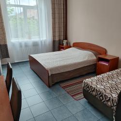 Комната стандарт с 1 двуспальной кроватью