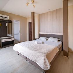Фото Отель Loo de luxe ( де люкс)