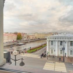 3-комнатные апартаменты стандарт Апартаменты с двумя спальнями на Невском 66